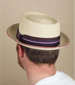 Bailey Carver Natural