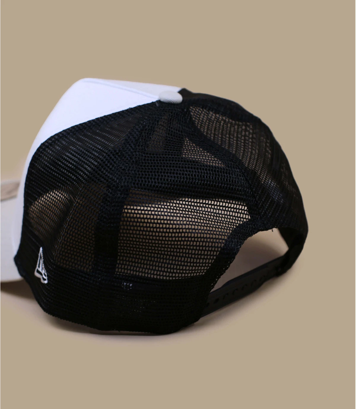 NEW ERA Trucker Food Location – Image 5