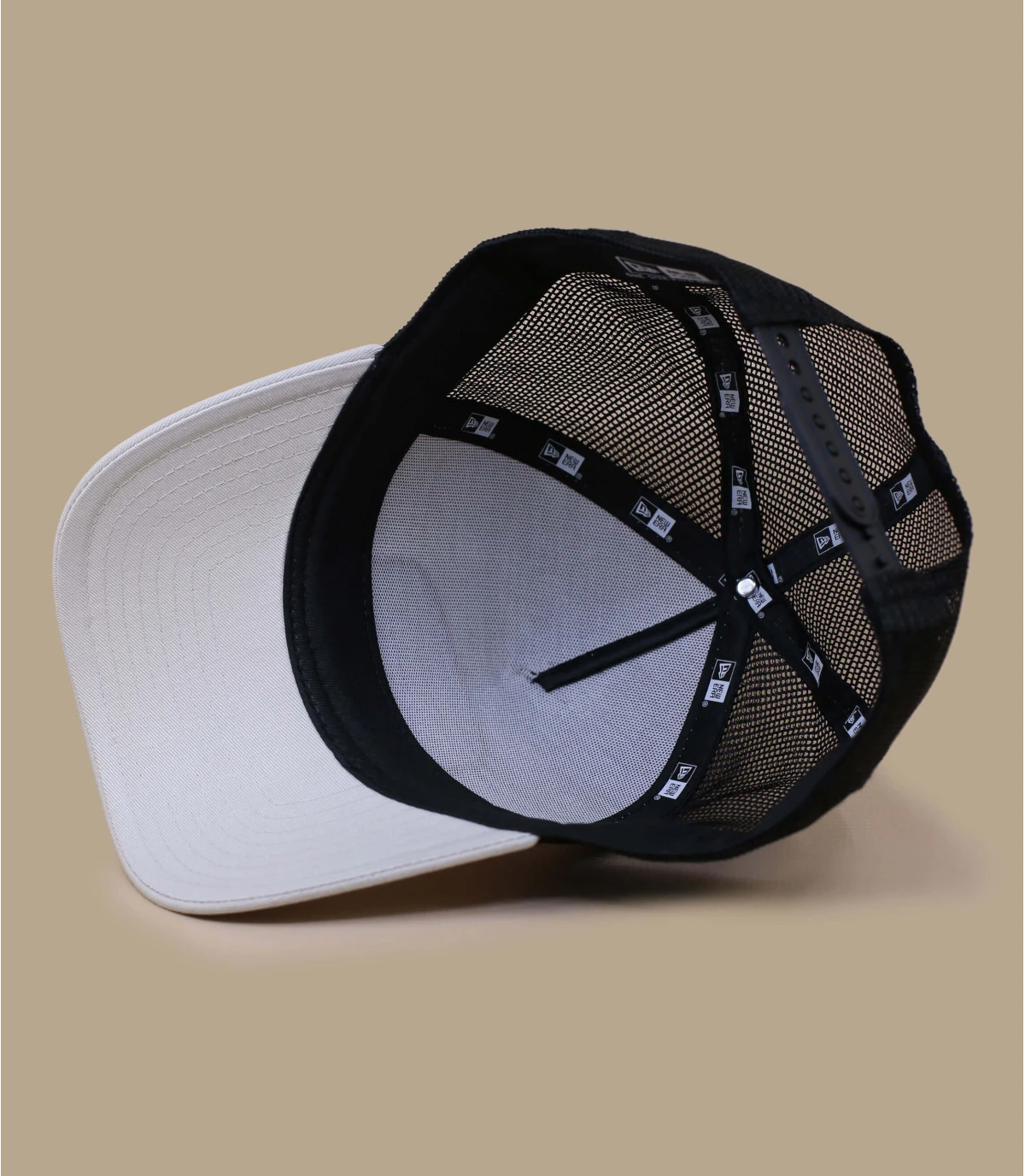 NEW ERA Trucker Food Location – Image 6