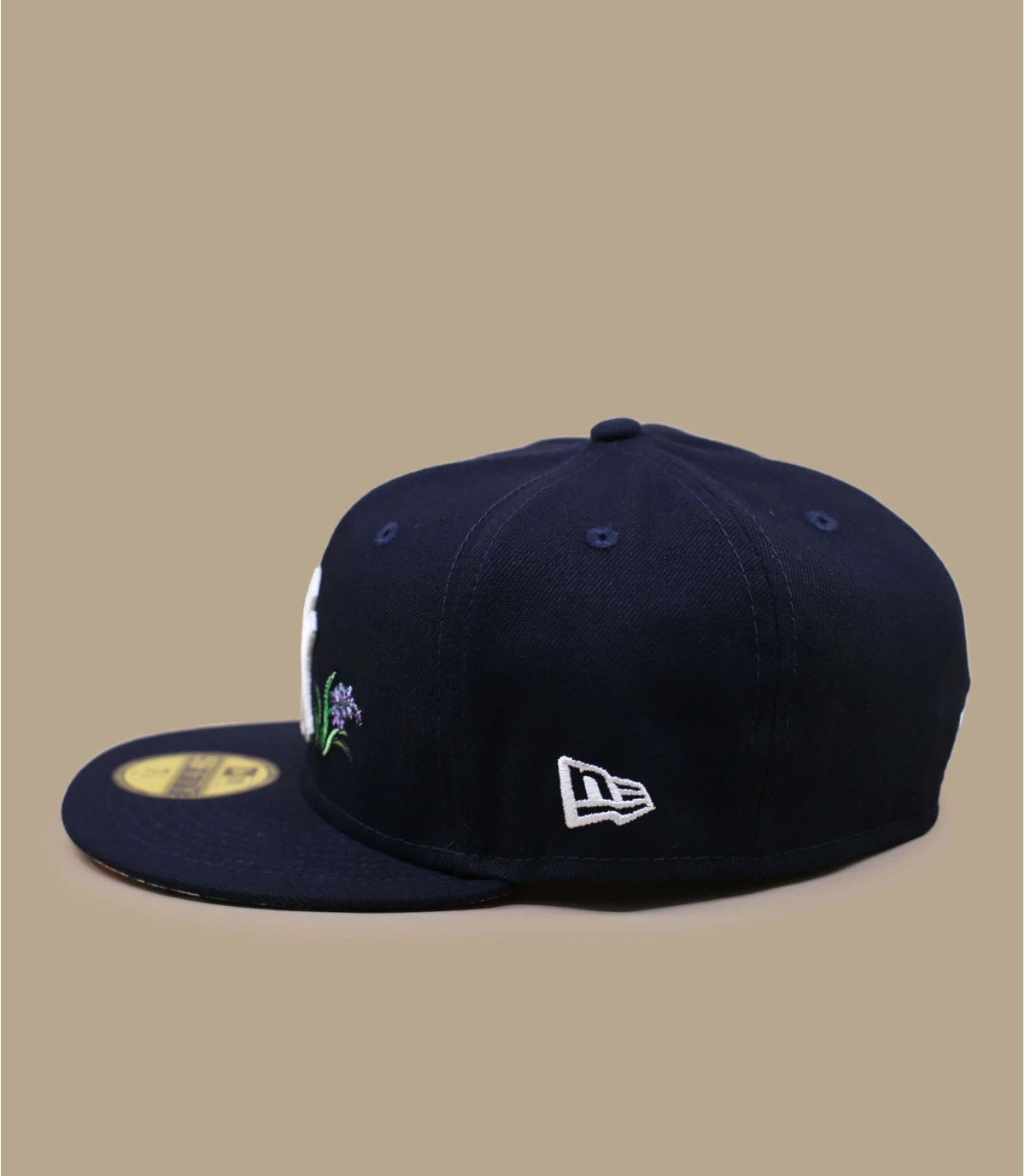 NEW ERA Watercolor Floral 5950 NY Yankees â Image 5